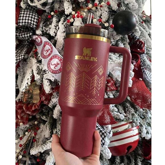 Stanley Halloween Winterscape Quencher H2.0 FlowState Tumbler 40 OZ Limited edit - Picture 1 of 2